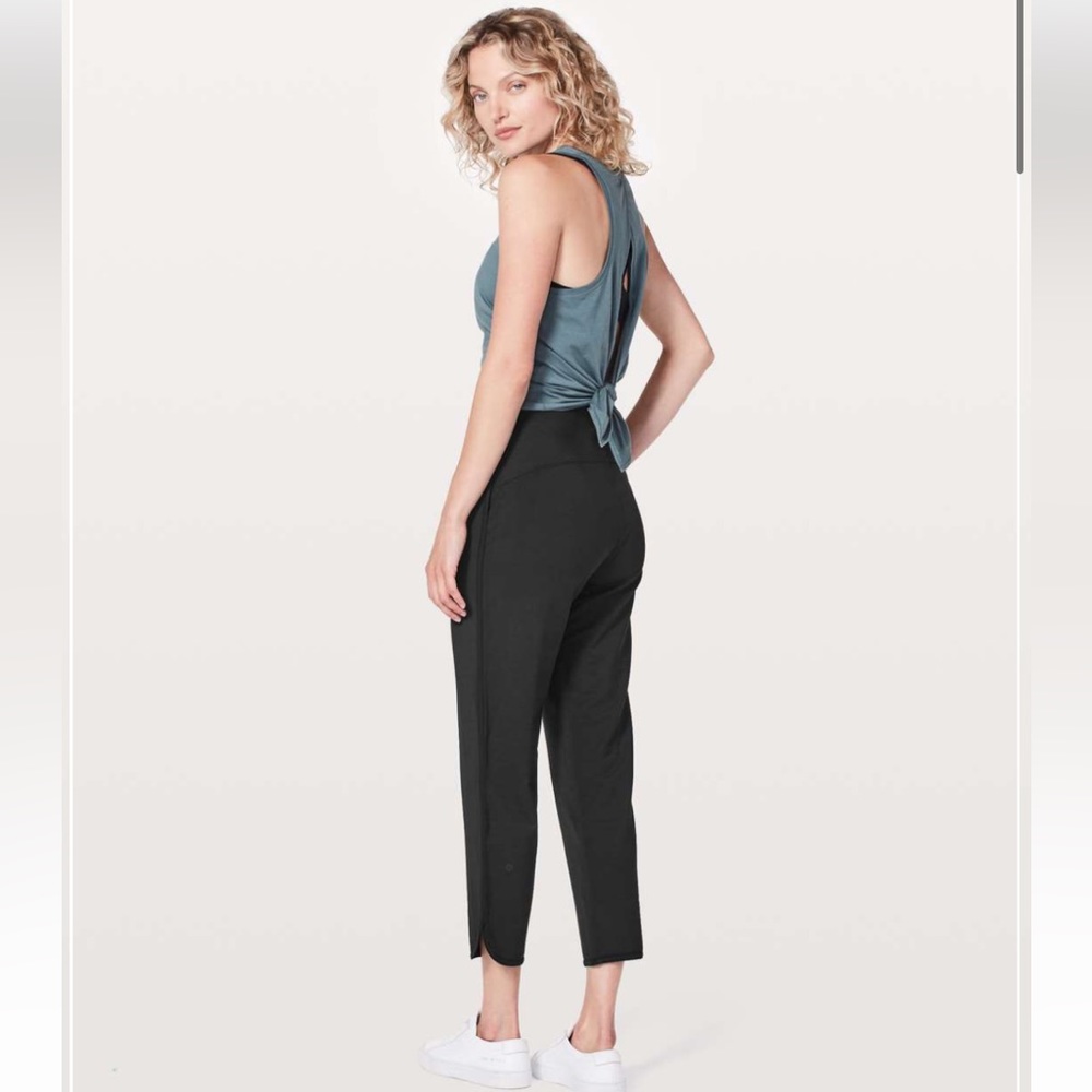 Lululemon Lululemon Every Moment Pant Size 12